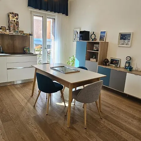 Confortevole Stanza Privata In Grazioso Con Giardino * Cagliari
